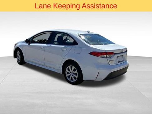 Used 2025 Toyota Corolla LE FWD image 6