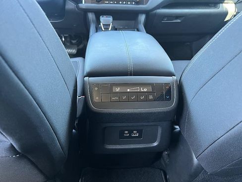 Certified 2022 Nissan Pathfinder SV w/ SV Black Package FWD image 29