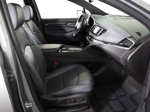 Used 2024 Buick Enclave Premium image 36