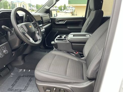 Used 2026 Chevrolet Silverado 1500 LT AWD/4WD image 11