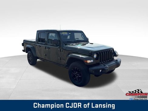 Used 2022 Jeep Gladiator Sport image 15