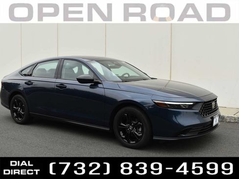 Used 2025 Honda Accord SE image 1
