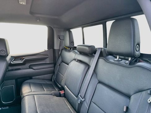 Used 2023 GMC Sierra 1500 SLT AWD/4WD image 23