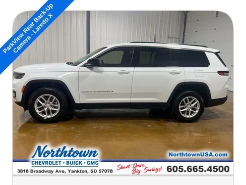 Used 2024 Jeep Grand Cherokee L Laredo AWD/4WD image 2
