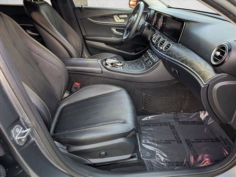Used 2018 Mercedes-Benz E 300 image 19