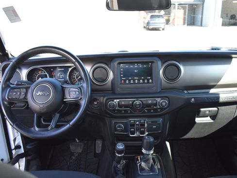 Used 2021 Jeep Wrangler Unlimited Sport AWD/4WD image 31