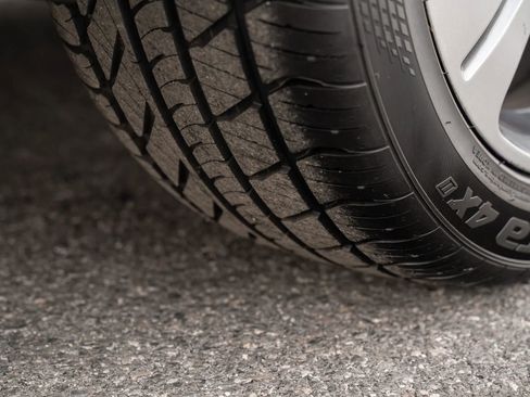 Used 2018 Mercedes-Benz E 300 E 300 4MATIC Sedan 4D image 33