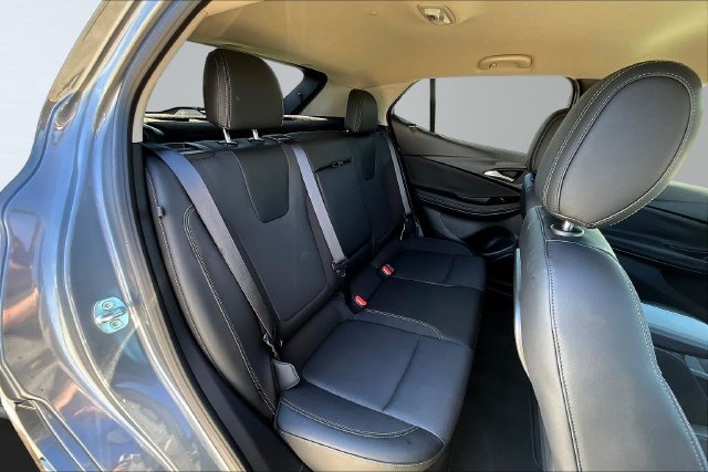 Used 2022 Buick Encore GX Select w/ Sport Touring Package FWD image 25