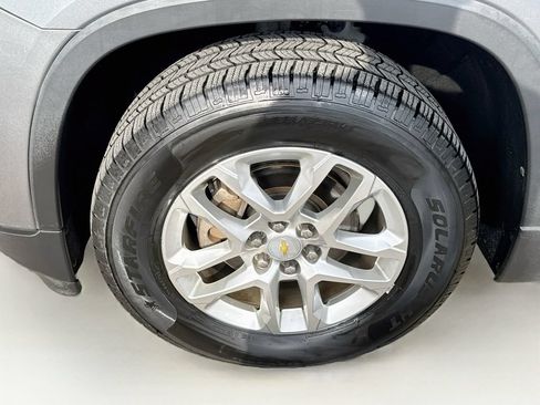 Used 2019 Chevrolet Traverse LS w/ LPO, Floor Liner Package FWD image 38
