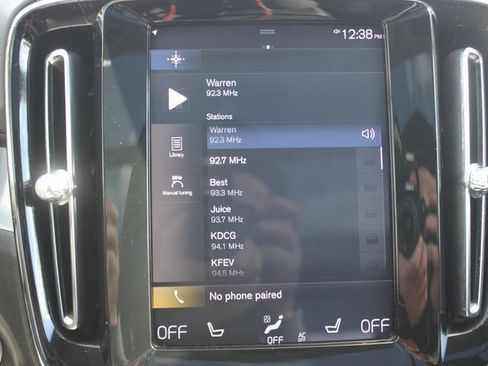 Used 2019 Volvo XC40 T5 Momentum image 6