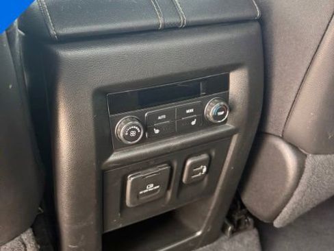 Used 2023 Chevrolet Traverse Premier w/ LPO, Floor Liner Package AWD/4WD image 29