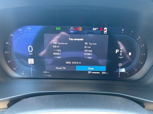 Used 2025 Volvo XC40 B5 Core AWD/4WD image 24
