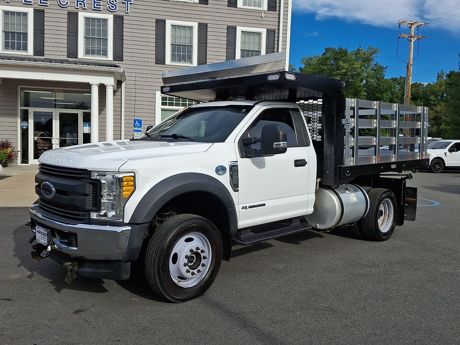 Used 2017 Ford F550 4x4 Regular Cab Super Duty image 1