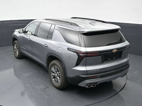 Used 2024 Chevrolet Traverse LT FWD image 33