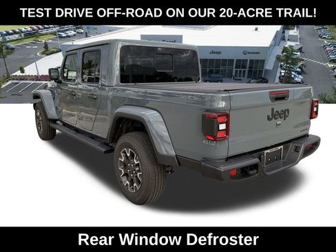 New 2026 Jeep Gladiator Sahara image 6