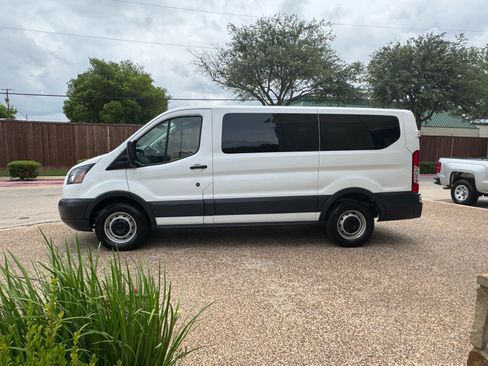 Used 2018 Ford Transit 150 XL RWD image 11