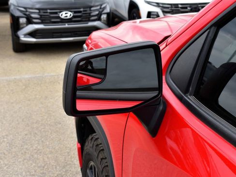 Used 2024 GMC Sierra 1500 Elevation image 12