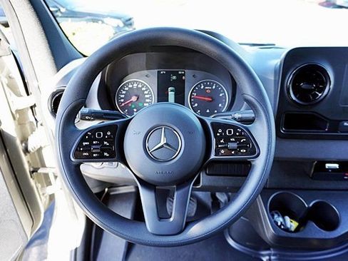 Used 2024 Mercedes-Benz Sprinter 2500 w/ Parking Package image 25