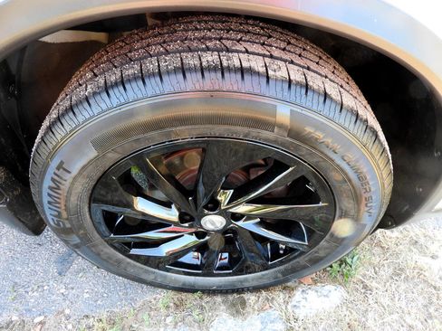 Used 2015 Nissan Rogue SL w/ SL Premium Package image 20