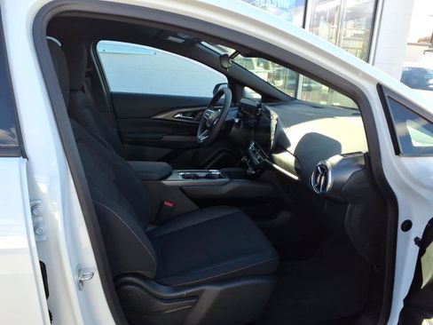 Used 2026 Chevrolet Equinox EV LT FWD image 19