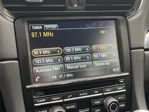 Used 2015 Porsche 911 Carrera S image 20