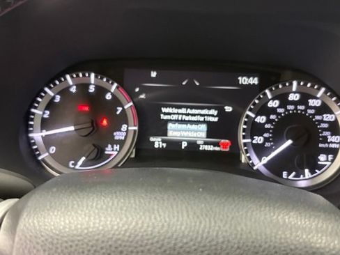 Used 2024 Toyota Highlander LE w/ Protection Package #3 (TMS) FWD image 27
