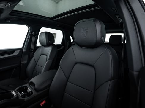 New 2026 Porsche Cayenne image 16