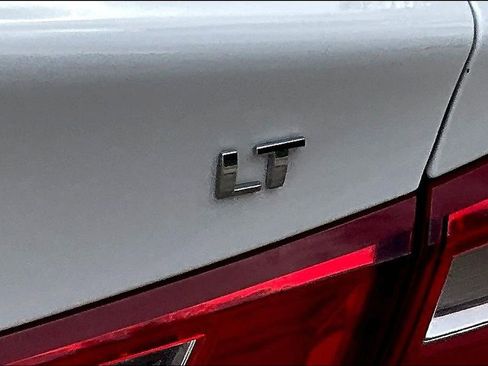 Used 2024 Chevrolet Malibu LT image 20