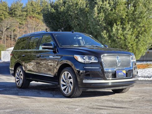 Used 2023 Lincoln Navigator Reserve image 14