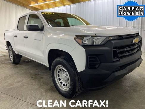 Used 2024 Chevrolet Colorado W/T image 1
