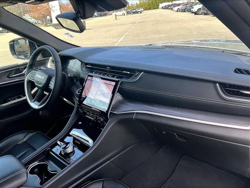 Used 2024 Jeep Grand Cherokee Limited 4xe image 14