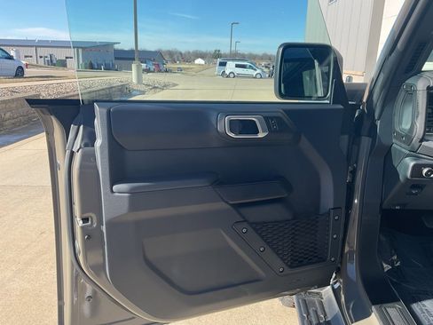 New 2025 Ford Bronco Outer Banks w/ Sasquatch Package image 7