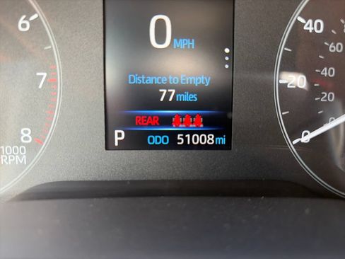 Used 2024 Toyota Corolla SE w/ SE Package FWD image 17