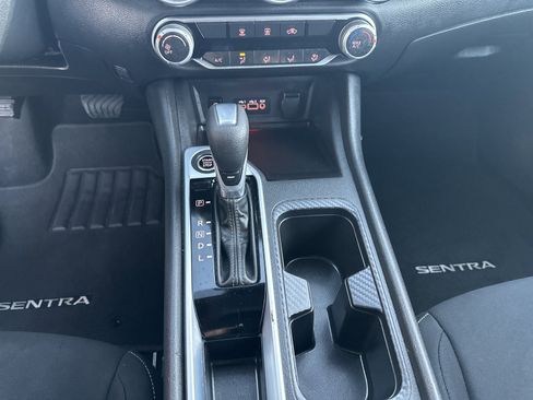 Used 2025 Nissan Sentra SV image 18