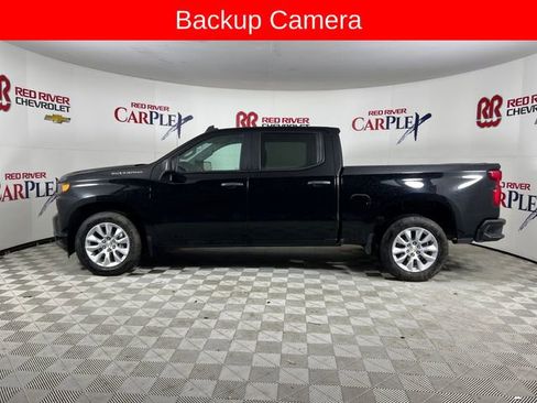 Used 2021 Chevrolet Silverado 1500 Custom w/ Safety Confidence Package image 4