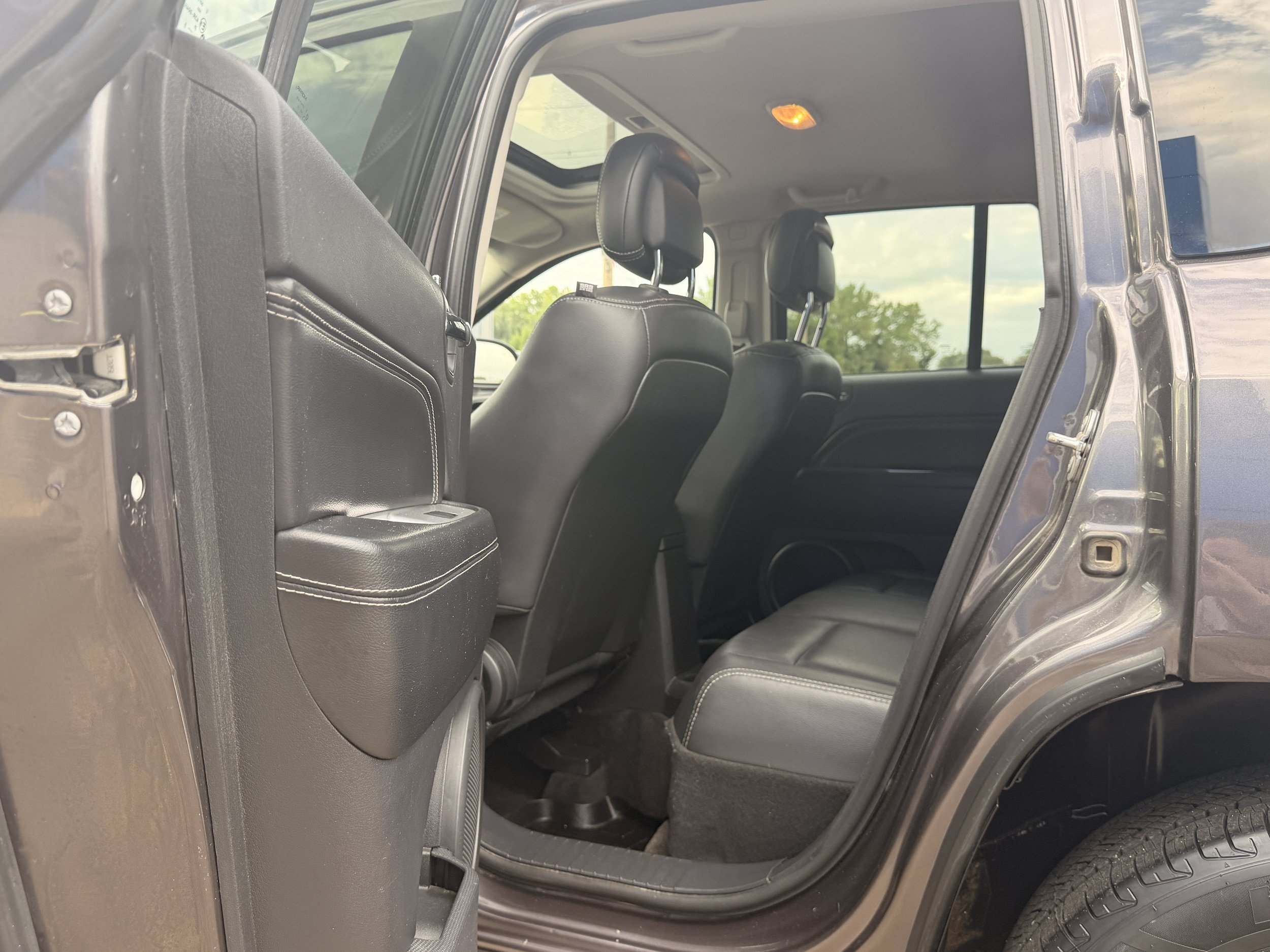 Used 2015 Jeep Compass 4WD image 5