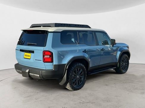 Certified 2025 Toyota Land Cruiser image 5