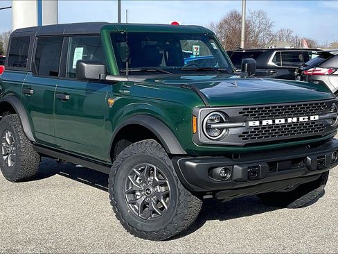 New 2025 Ford Bronco Badlands AWD/4WD image 1