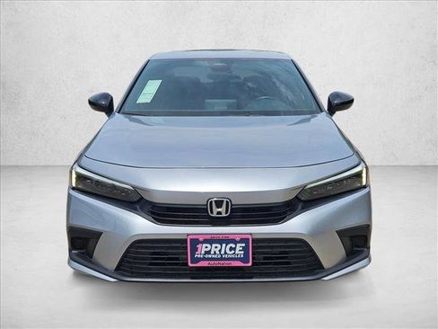 Used 2023 Honda Civic Sport image 2