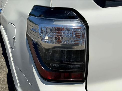 Used 2016 Toyota 4Runner Limited image 27