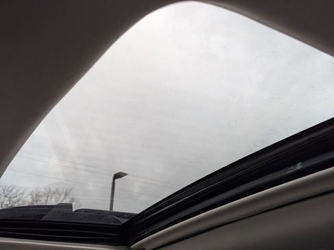 Used 2025 Subaru Outback Premium image 28