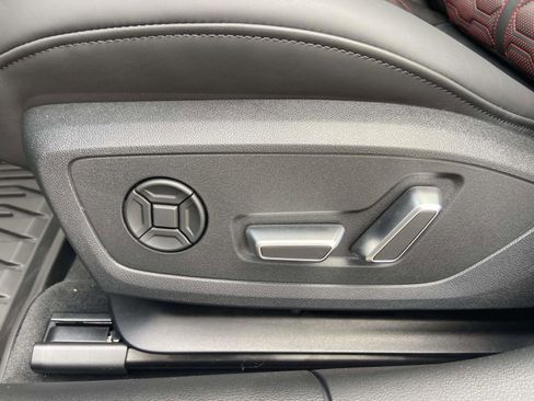 New 2026 Audi RS 6 performance AWD/4WD image 18