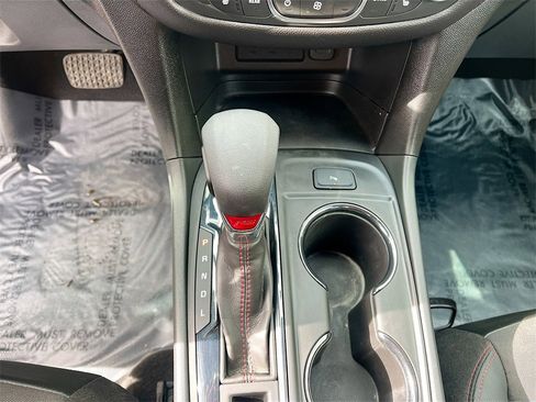 Used 2024 Chevrolet Equinox RS w/ LPO, Floor Liner Package image 17