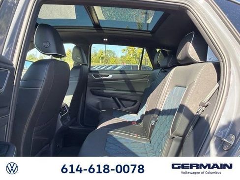 New 2026 Volkswagen Atlas Cross Sport SEL Premium R-Line AWD/4WD image 19
