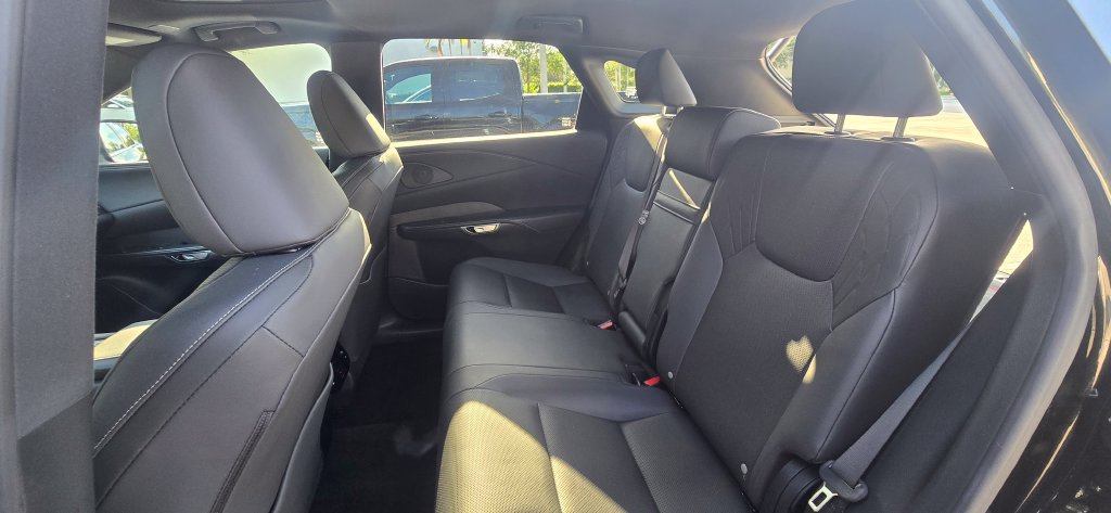 Used 2024 Lexus RX 350 Premium w/ Cold Area Package FWD image 32