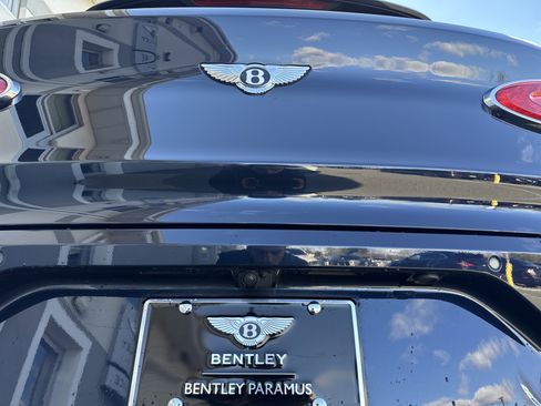 Used 2022 Bentley Bentayga image 27