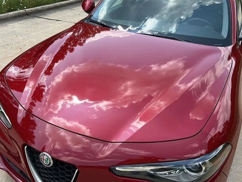Used 2019 Alfa Romeo Giulia Ti Sport w/ Quick Order Package 22S Sport AWD/4WD image 20