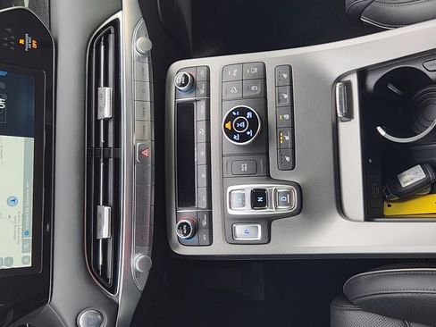 Used 2021 Hyundai Palisade Limited w/ Cargo Package image 17