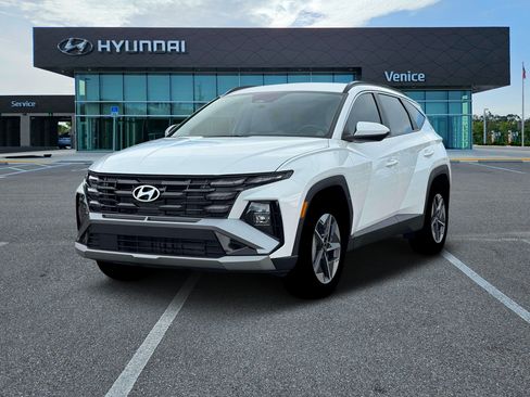 New 2026 Hyundai Tucson SEL FWD image 1