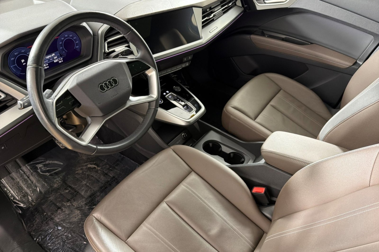 Certified 2023 Audi Q4 e-tron Premium Plus w/ Premium Plus AWD/4WD image 9